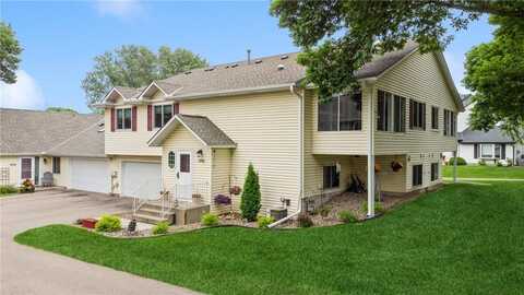 3726 Gershwin Lane N, Oakdale, MN 55128