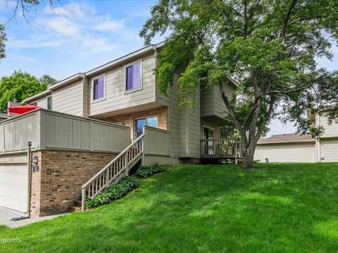 2111 Marquis Road, Golden Valley, MN 55427