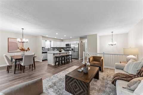 4204 Thornhill Lane, Vadnais Heights, MN 55127