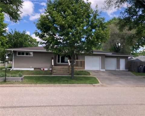 1304 13th Avenue N, Moorhead, MN 56560
