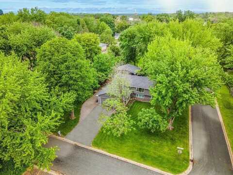 5284 Clayton Drive, Maple Plain, MN 55359