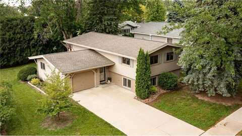 2407 27th Avenue NW, Rochester, MN 55901