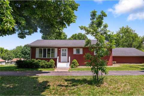 829 Madison Street, Saint Peter, MN 56082