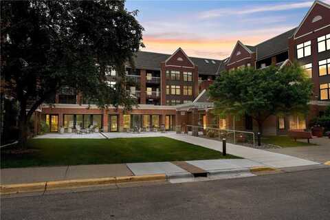 500 County Road B W, Roseville, MN 55113