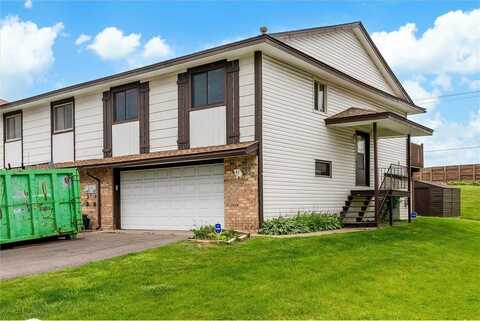 3557 Independence Avenue N, New Hope, MN 55427