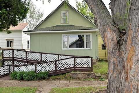 409 3rd Street, Bovey, MN 55709