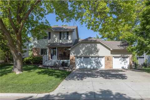 8821 Jonquil Lane N, Maple Grove, MN 55369