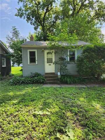 1816 Malvern Street, Lauderdale, MN 55113
