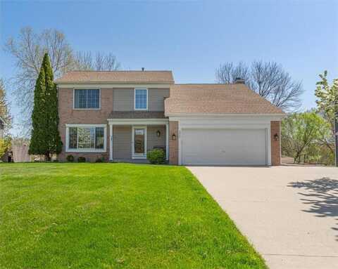 3057 Copper Oaks Trail, Woodbury, MN 55125