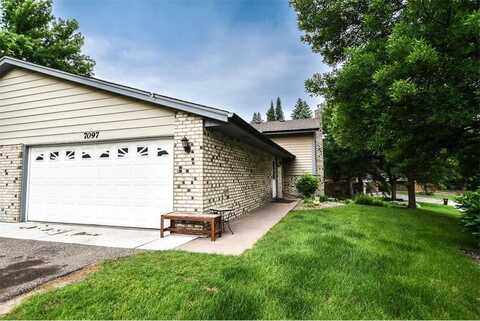 7097 Robinwood Bay, Woodbury, MN 55125