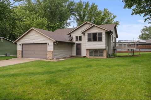 830 22nd Street NE, Owatonna, MN 55060