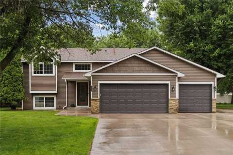 7275 Heather Court N, Lino Lakes, MN 55014