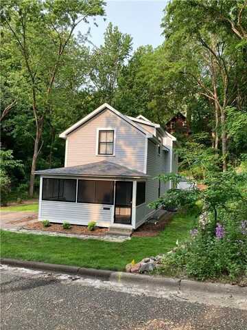 112 Harriet Street S, Stillwater, MN 55082