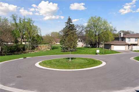 2209 Stroden Circle, Golden Valley, MN 55427