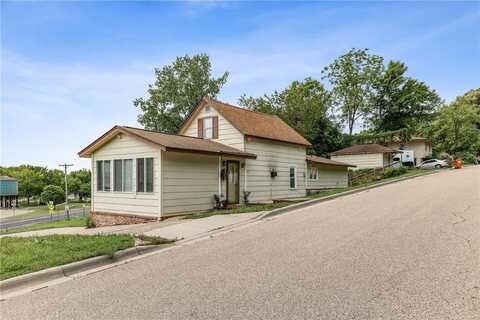 317 6th Street E, Carver, MN 55315