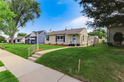 864 Howard Street N, Saint Paul, MN 55119