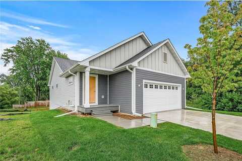 201 Mccarrons Place W, Roseville, MN 55113
