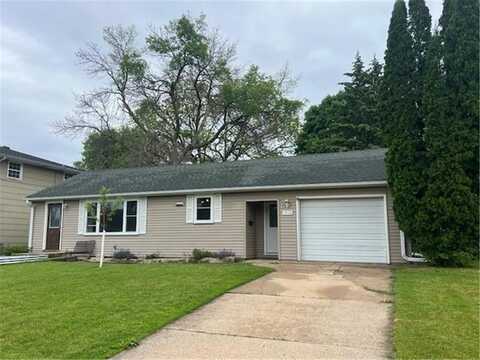 1910 4th Avenue NW, Austin, MN 55912