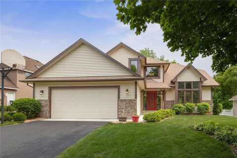 10525 48th Avenue N, Plymouth, MN 55442