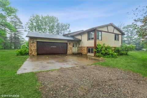 17551 London Street NE, Ham Lake, MN 55304