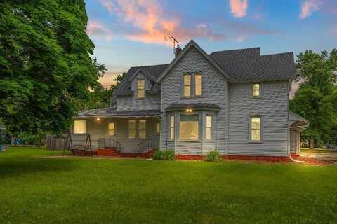 533 Main Street S, Cambridge, MN 55008