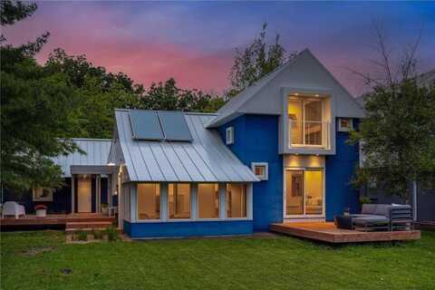 303 W 77th Street, Chanhassen, MN 55317