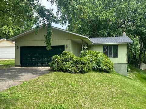 312 Summit Avenue S, Sauk Rapids, MN 56379