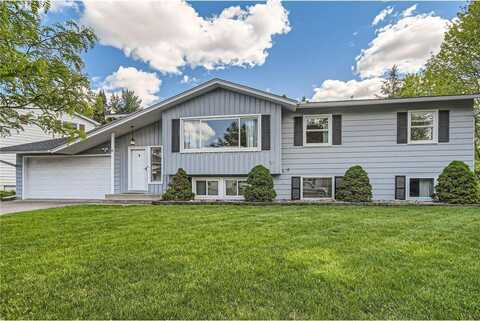 4 Battle Creek Court, Saint Paul, MN 55119