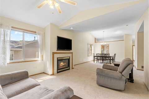 940 105th Avenue NW, Coon Rapids, MN 55433