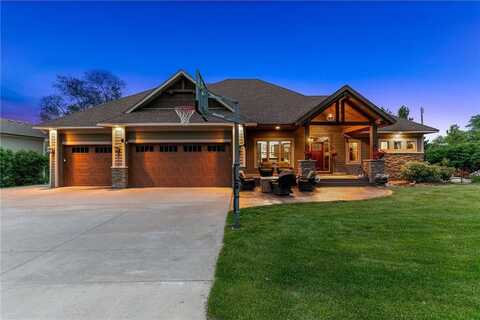 3420 Fairview Avenue N, Arden Hills, MN 55112