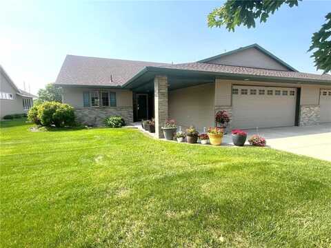 1209 23rd Street SE, Willmar, MN 56201