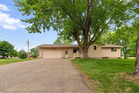 419 2nd Avenue SW, Melrose, MN 56352
