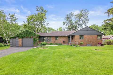 6256 Rivlyn Avenue NW, Ramsey, MN 55303