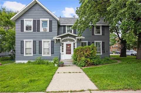 321 6th Avenue E, Alexandria, MN 56308