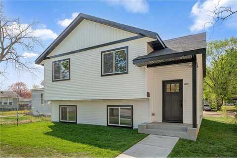 1094 7th Street E, Saint Paul, MN 55106