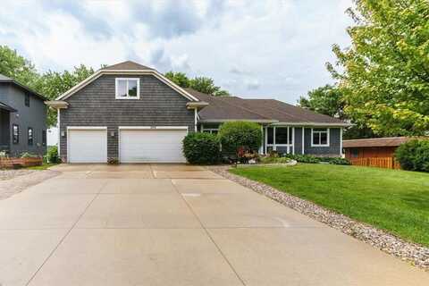 2719 Spring Lake Road SW, Prior Lake, MN 55372
