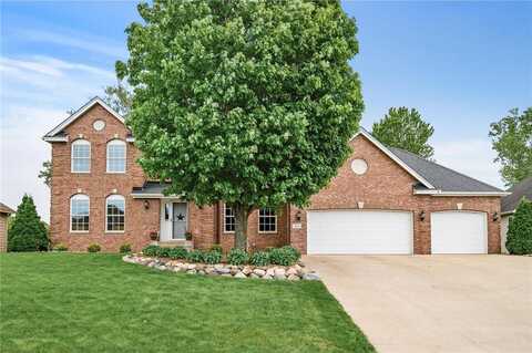 244 Meadowood Lane, Vadnais Heights, MN 55127