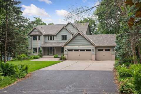 591 Warner Avenue S, Mahtomedi, MN 55115