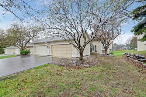 806 Winterberry Drive, Woodbury, MN 55125
