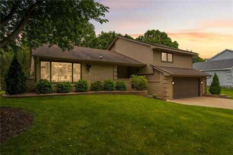 2367 Apache Court, Mendota Heights, MN 55120