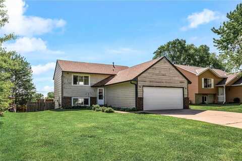 3729 Hamlet Avenue N, Oakdale, MN 55128