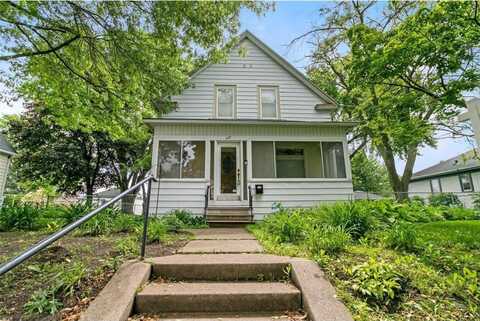 117 8th Avenue S, South Saint Paul, MN 55075