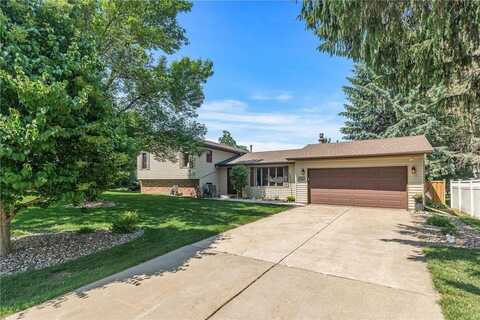 953 Oak View Court, Saint Paul, MN 55119
