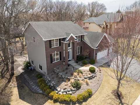 13800 Elkhart Road, Apple Valley, MN 55124