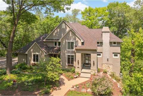 4266 Manor Court Road, Minnetonka, MN 55345