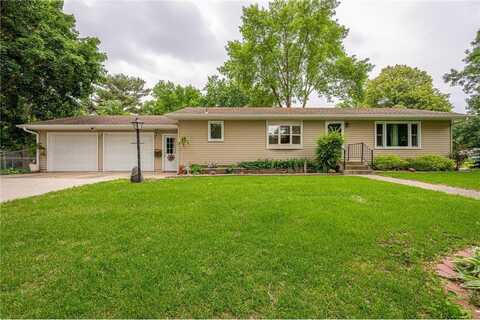 225 N Davis Avenue, Litchfield, MN 55355