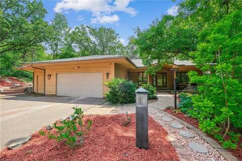 2665 Oriole Avenue N, Lakeland, MN 55082