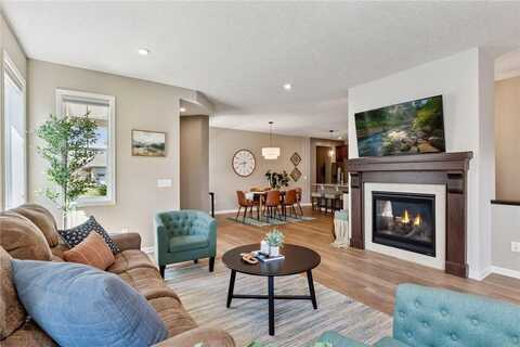5053 Sunstream Lane, Woodbury, MN 55129