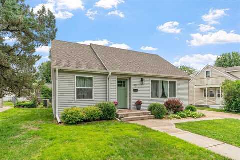 321 15th Avenue N, Hopkins, MN 55343