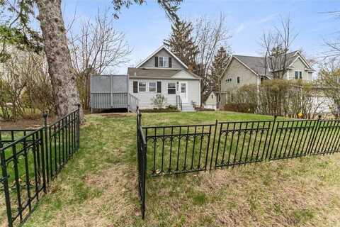 724 1st Avenue NW, New Brighton, MN 55112